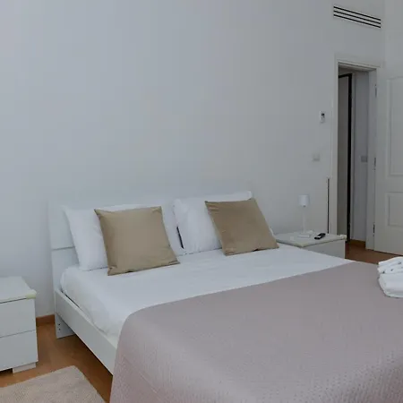 דירה De Vivo Realty - Allegra מטה