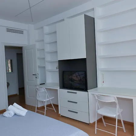 De Vivo Realty - Allegra