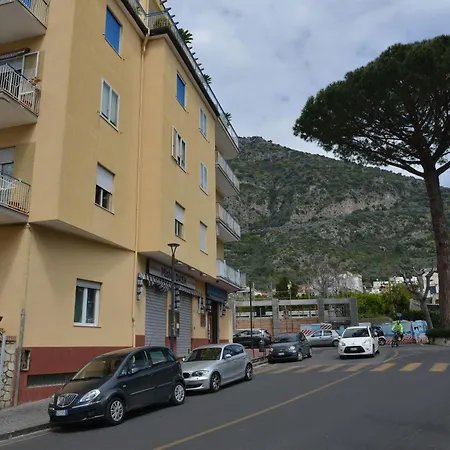 아파트 Allegra - De Vivo Realty Di Sorrento 메타